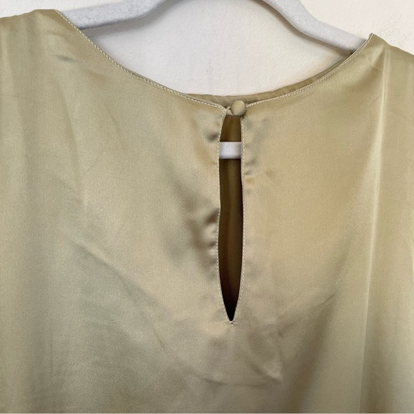 PODUR Garden Floral Embroidered Satin Modest Abaya Pale Green One Size 54” - Picture 8 of 8